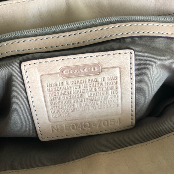 Coach suede trim color block bag *Authentic* - Picture 11 of 12